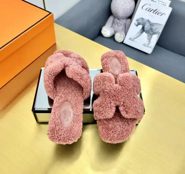 hype Hermes Slippers