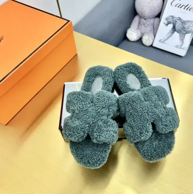 hype Hermes Slippers