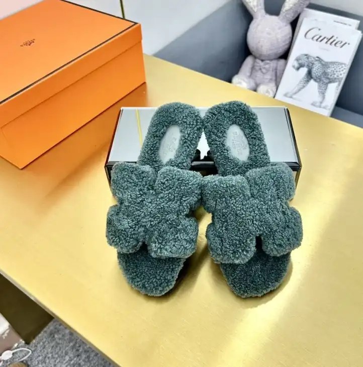 hype Hermes Slippers