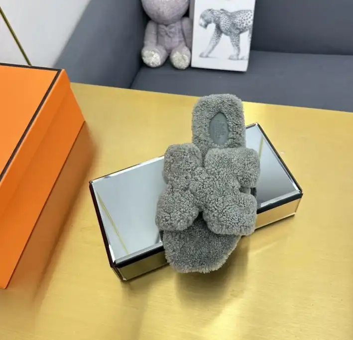 hype Hermes Slippers