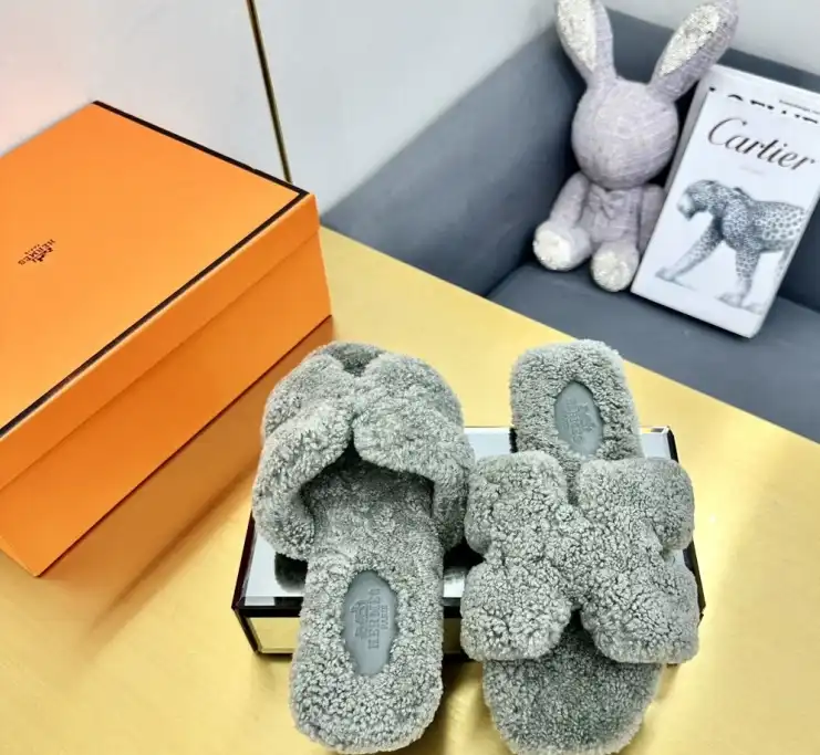 hype Hermes Slippers