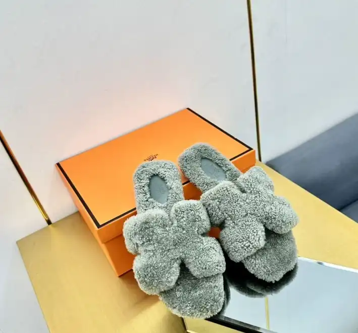 hype Hermes Slippers