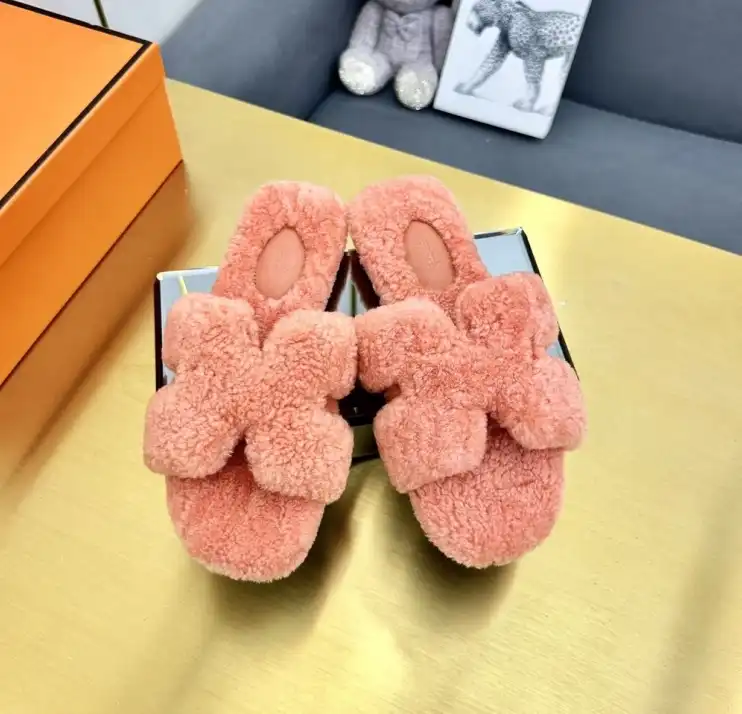 hype Hermes Slippers