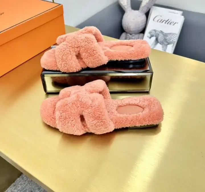 hype Hermes Slippers