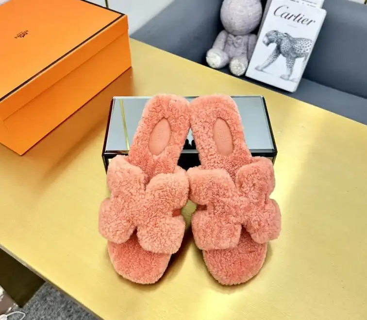 hype Hermes Slippers