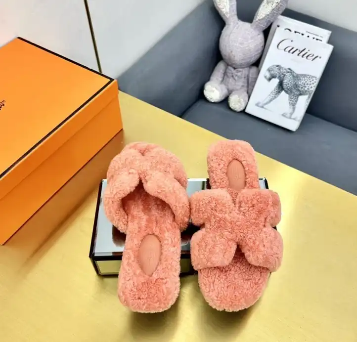 hype Hermes Slippers