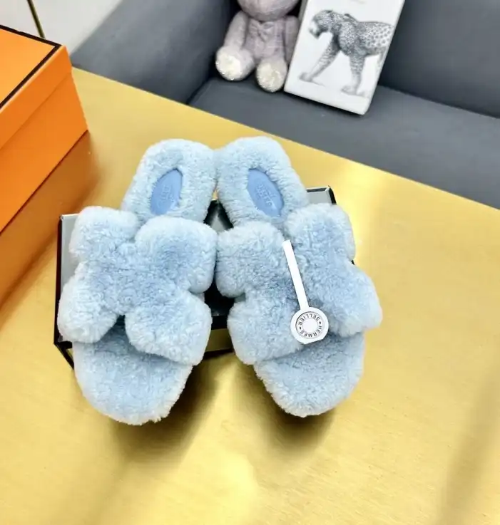 hype Hermes Slippers