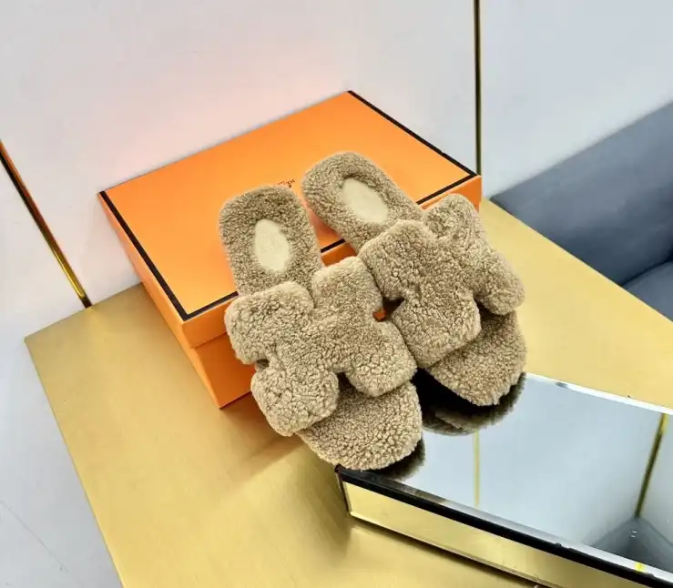 hype Hermes Slippers