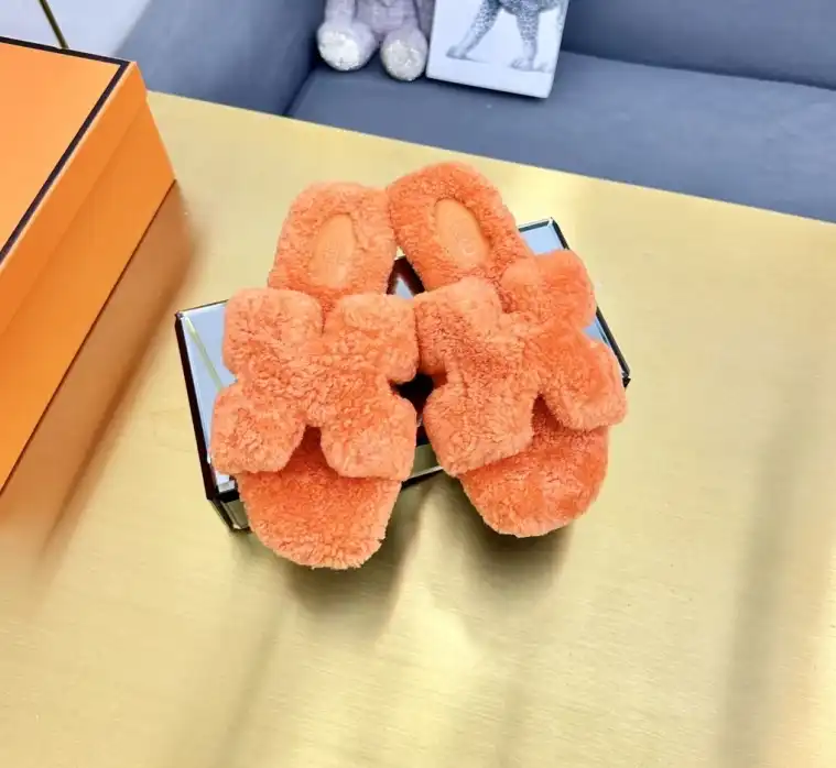 hype Hermes Slippers