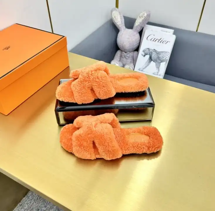 hype Hermes Slippers