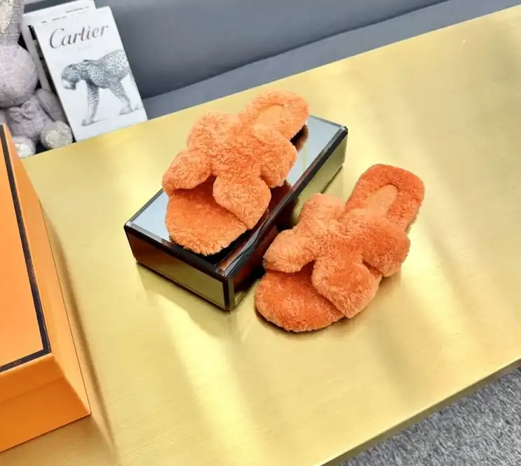 hype Hermes Slippers