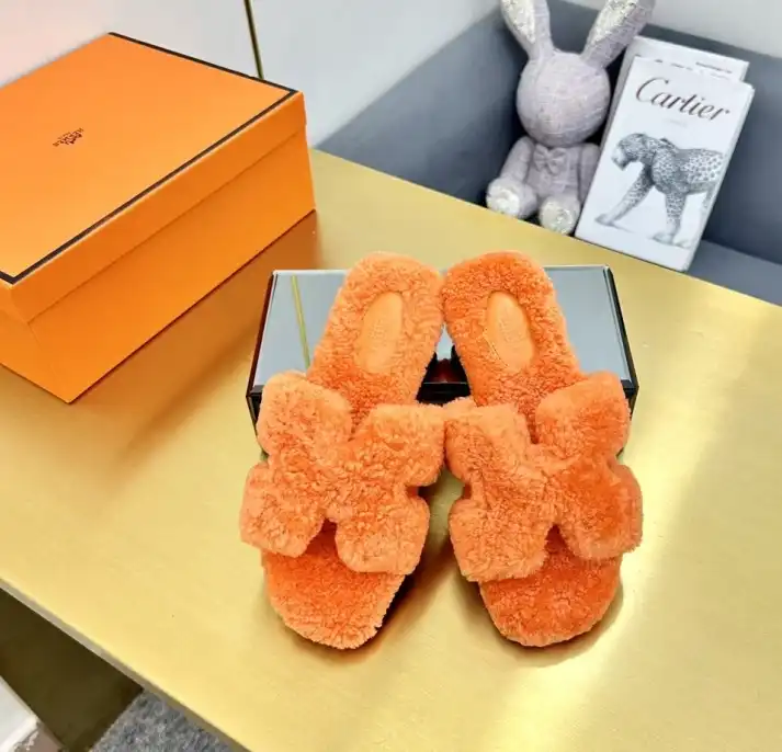 hype Hermes Slippers