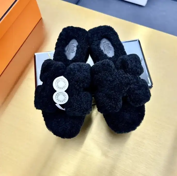 hype Hermes Slippers