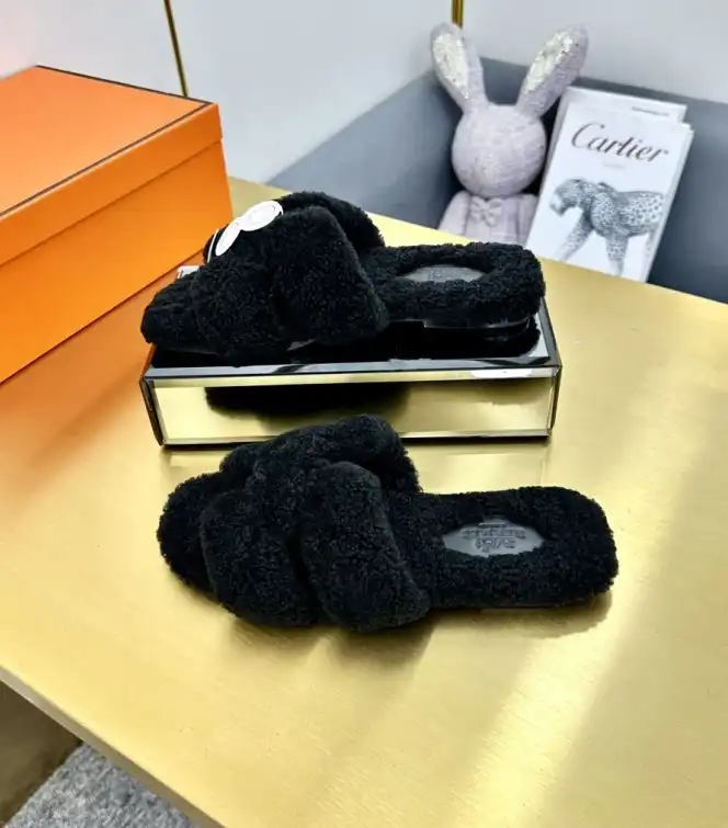 hype Hermes Slippers