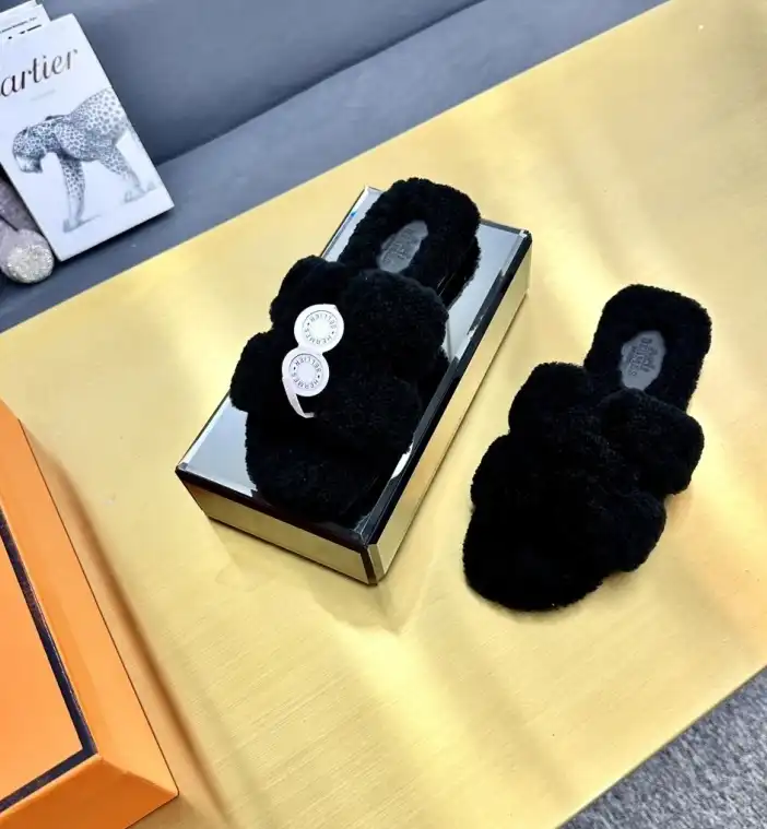 hype Hermes Slippers