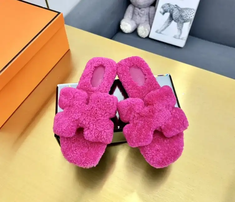 hype Hermes Slippers