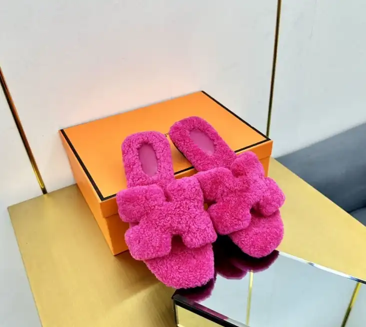 hype Hermes Slippers