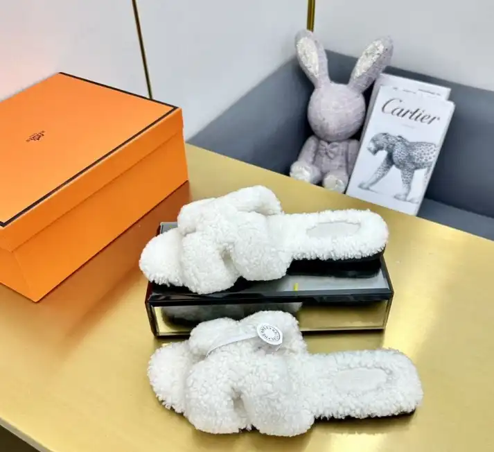 hype Hermes Slippers