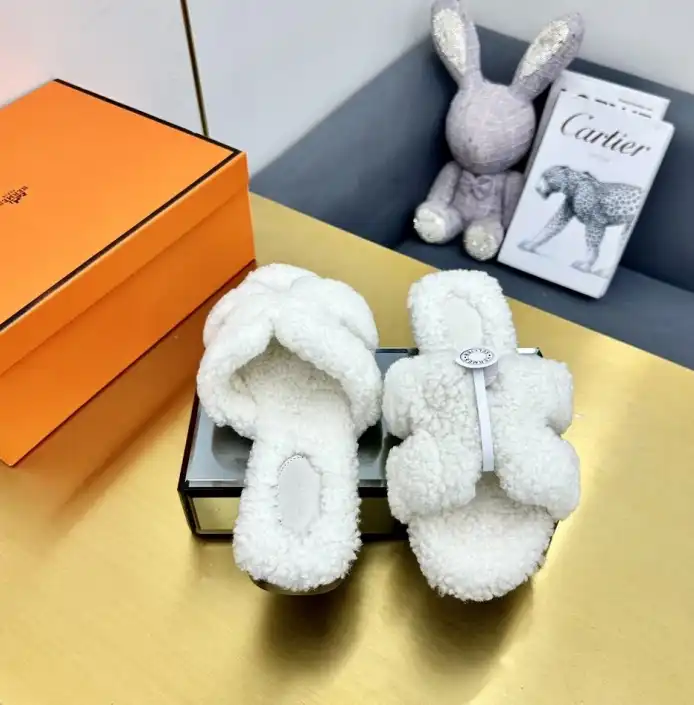 hype Hermes Slippers