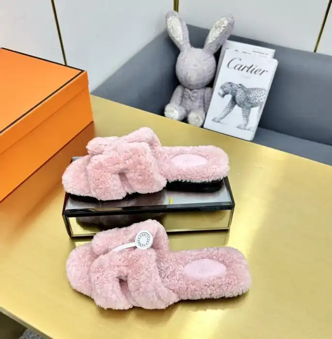 hype Hermes Slippers