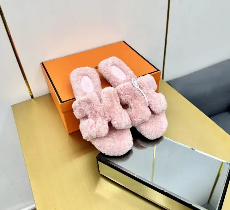 hype Hermes Slippers