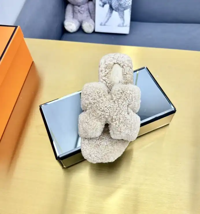 hype Hermes Slippers