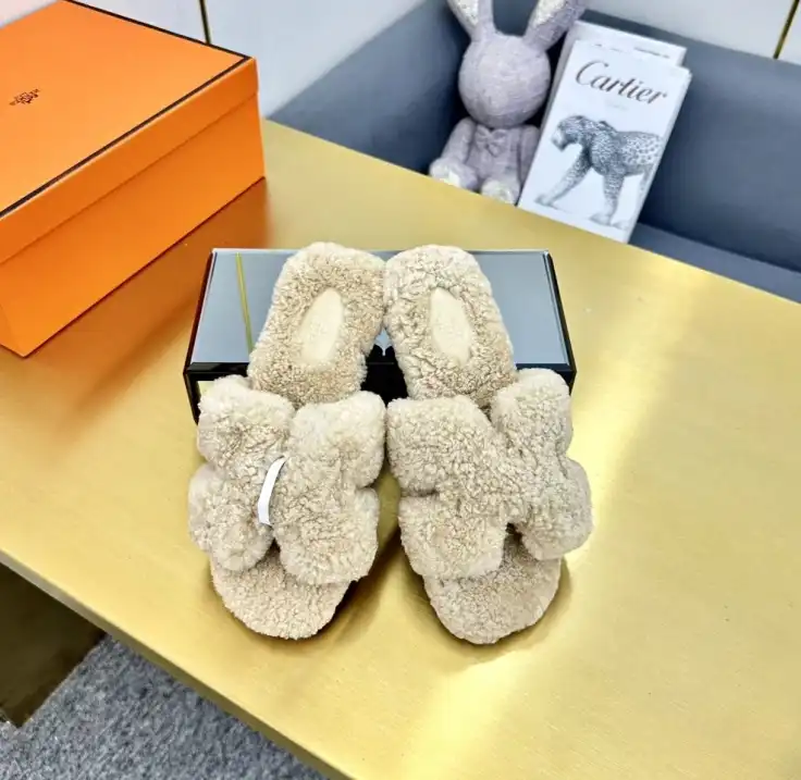 hype Hermes Slippers