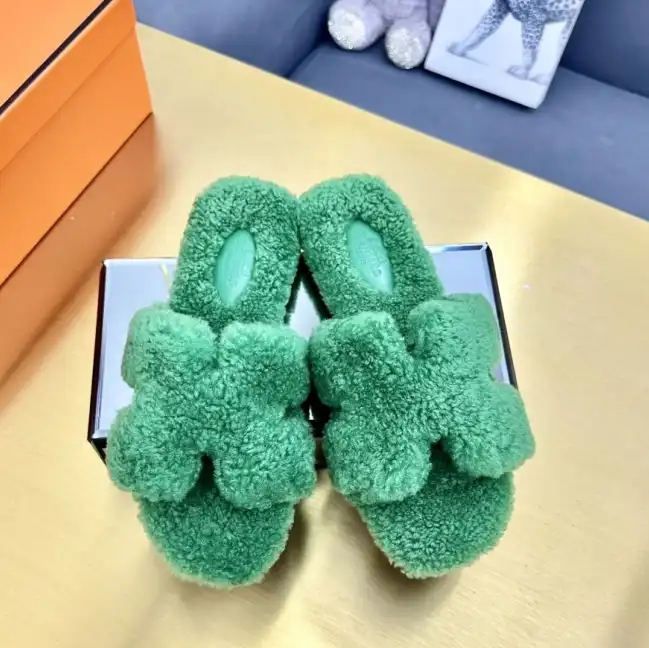 hype Hermes Slippers