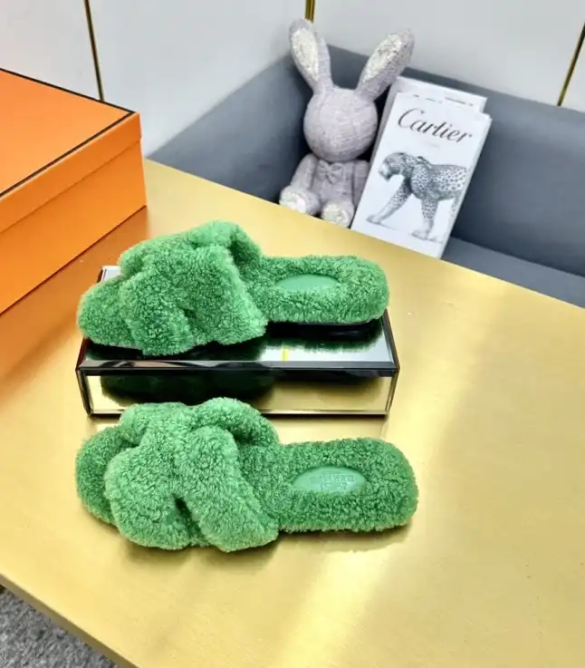 hype Hermes Slippers