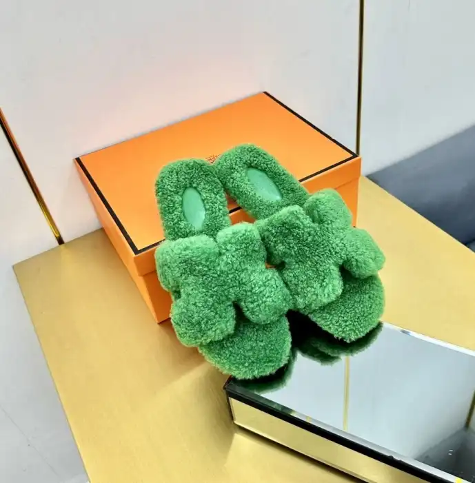 hype Hermes Slippers