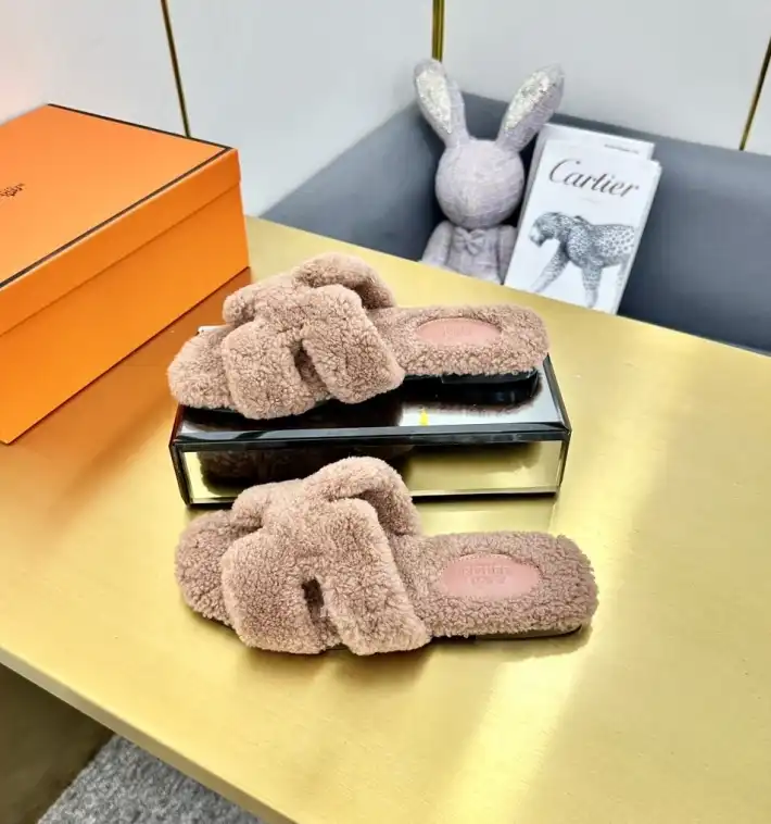 hype Hermes Slippers