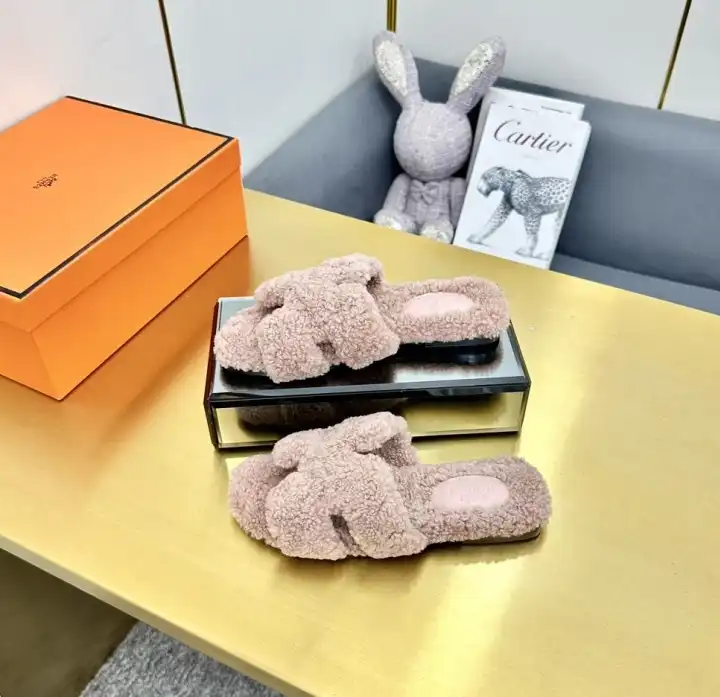 hype Hermes Slippers