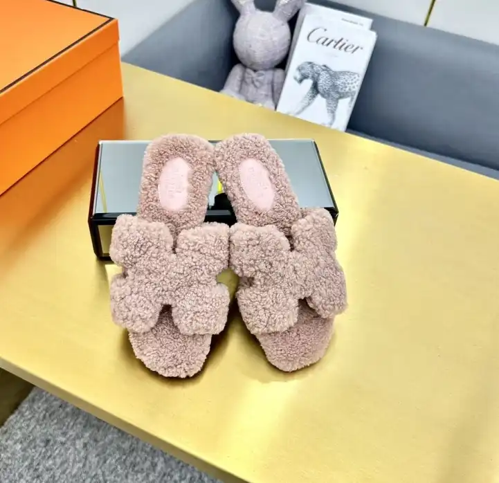 hype Hermes Slippers