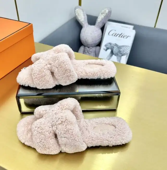 hype Hermes Slippers