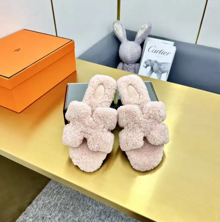 hype Hermes Slippers