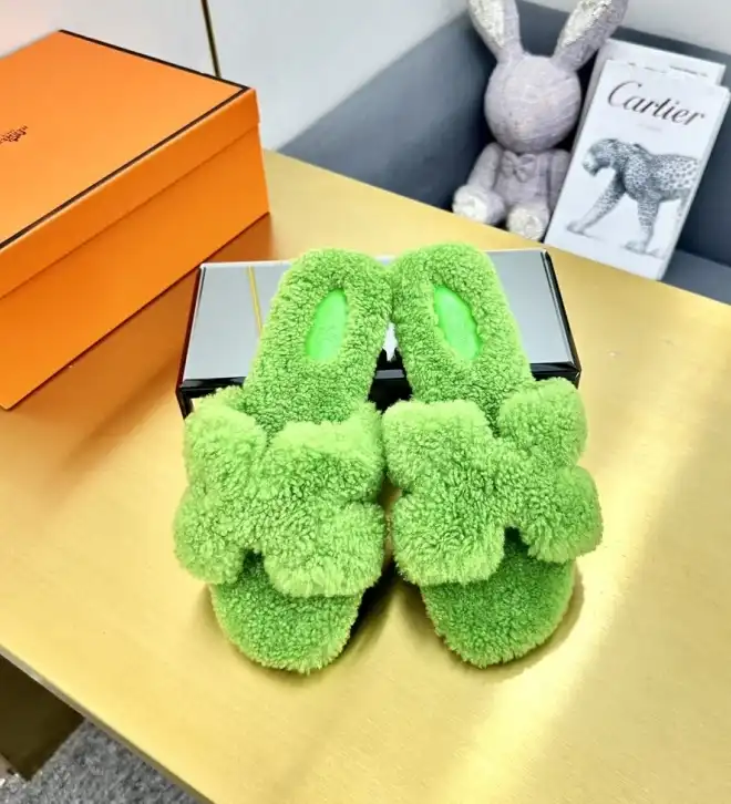 hype Hermes Slippers