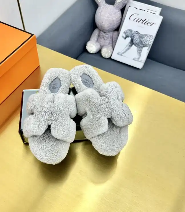 hype Hermes Slippers