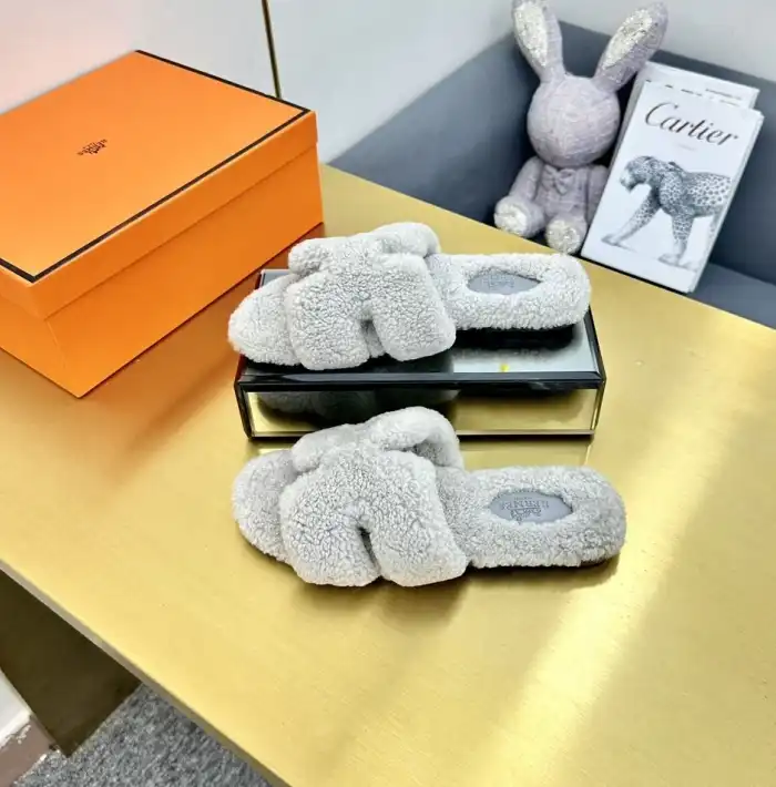 hype Hermes Slippers