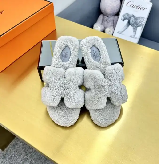 hype Hermes Slippers