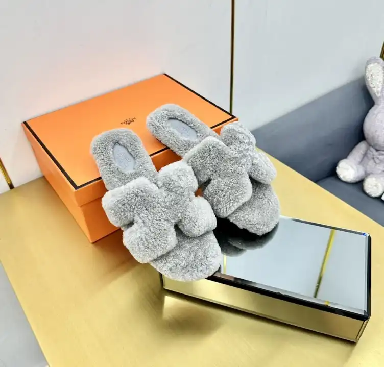 hype Hermes Slippers