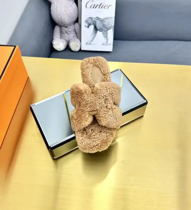 hype Hermes Slippers