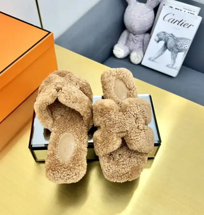 hype Hermes Slippers