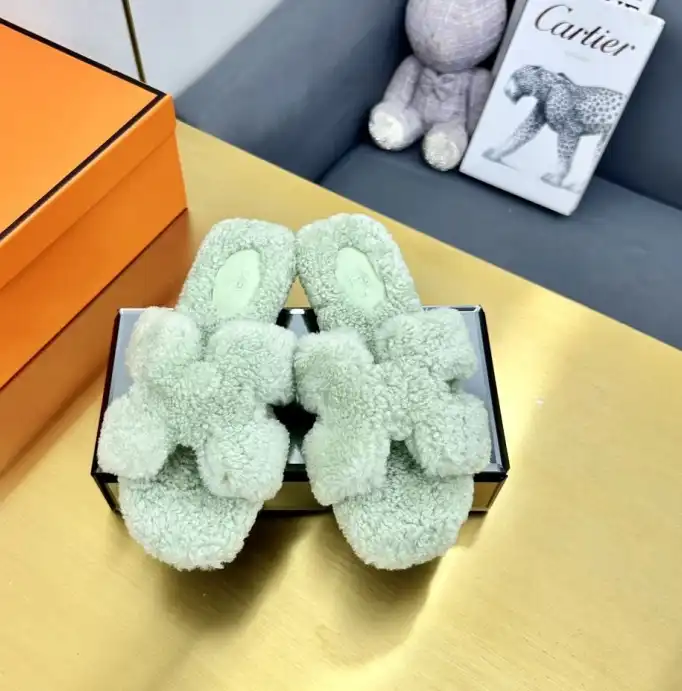 hype Hermes Slippers