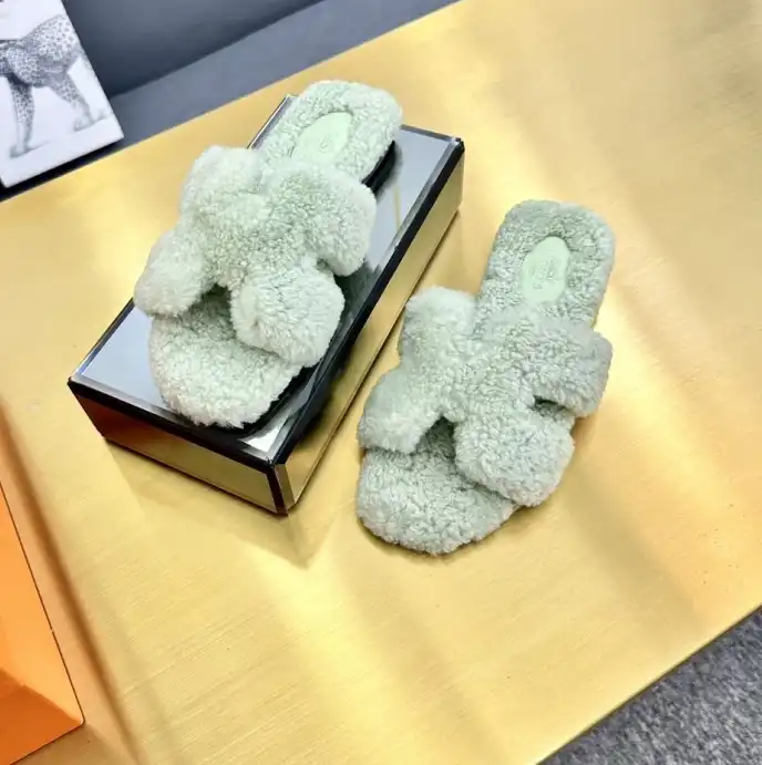 hype Hermes Slippers