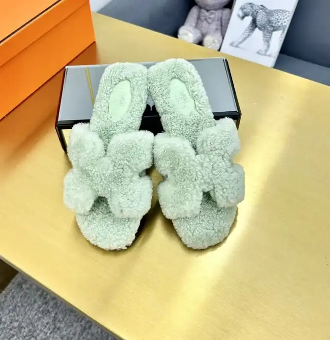 hype Hermes Slippers