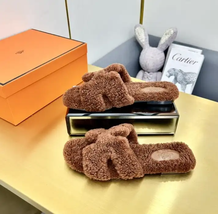 hype Hermes Slippers