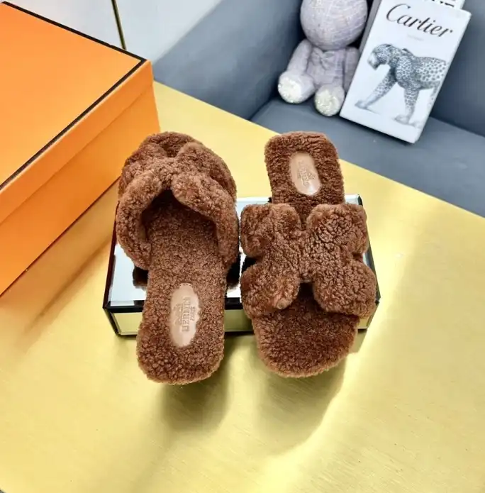 hype Hermes Slippers