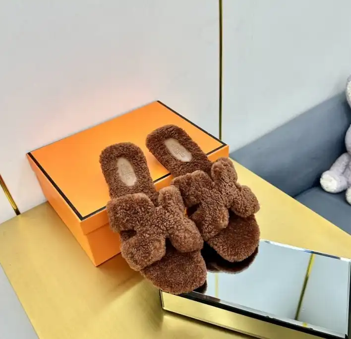 hype Hermes Slippers