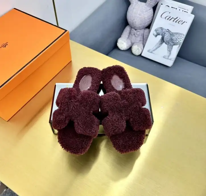 hype Hermes Slippers