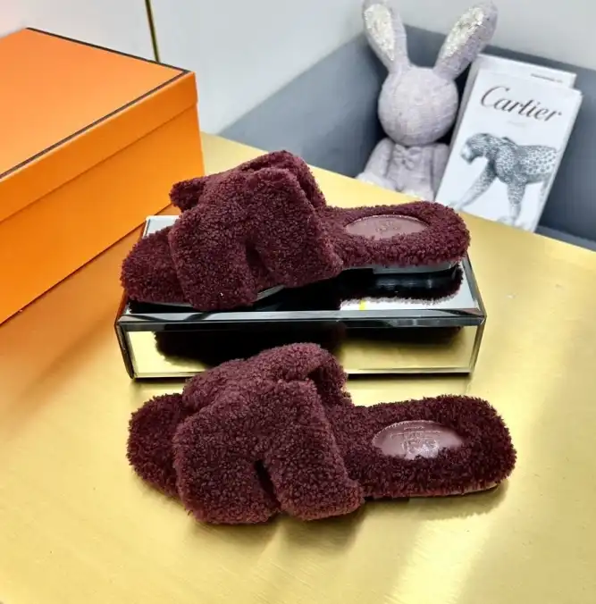 hype Hermes Slippers